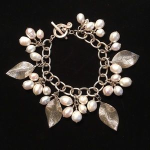 🎉🎉HP🎉Silpada Sterling Silver and Pearl Bracelet